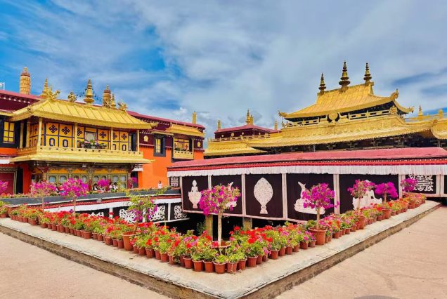 5 Days Lhasa and Yamdrok Lake tour